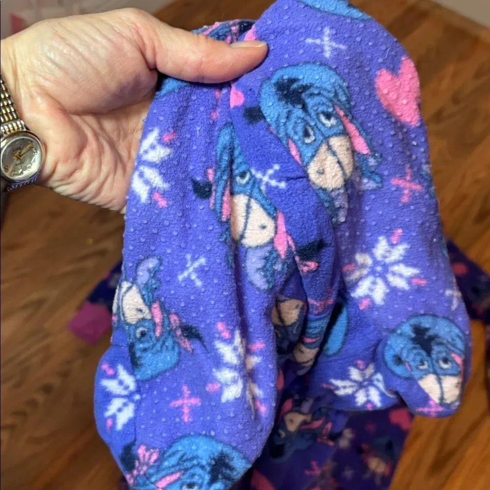 Disney Eeyore Purple pajamas, pink Hearts, Snowflakesr, 7/9 - Picture 3 of 4